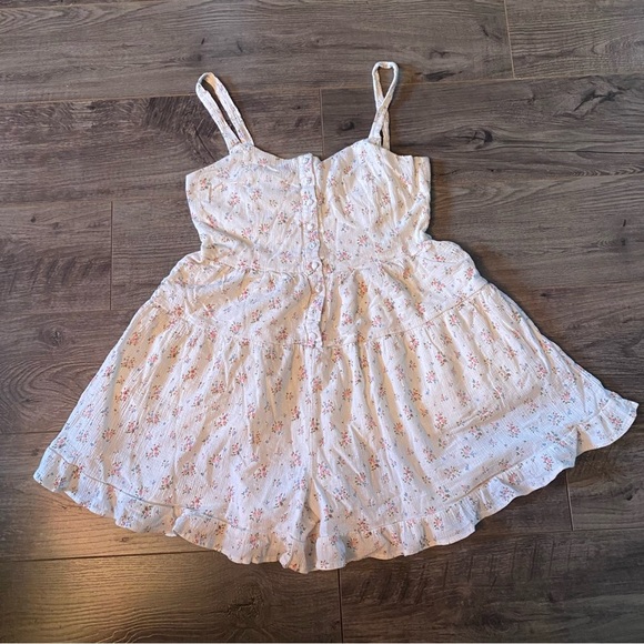 Storia Romper ditzy feminine floral 100% Cotton smocked back - Picture 1 of 12